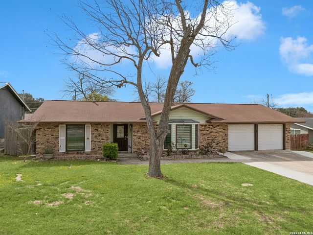 218 Whispering Oaks, Live Oak, TX 78233