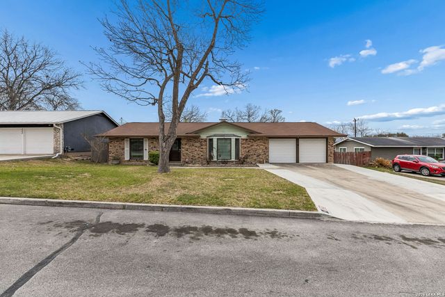 218 Whispering Oaks, Live Oak, TX 78233