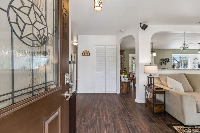 218 Whispering Oaks, Live Oak, TX 78233