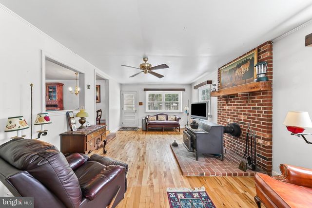 7 DOGWOOD DELL, Coatesville, PA 19320