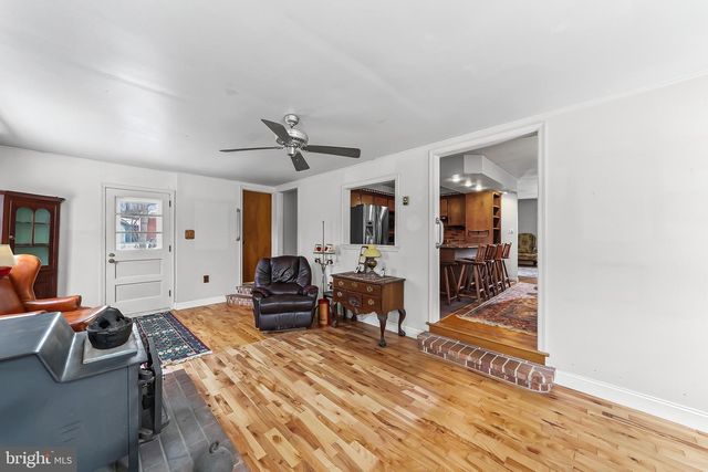 7 DOGWOOD DELL, Coatesville, PA 19320