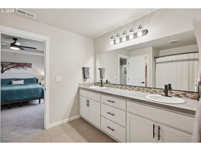 4245 SAGECREST Dr Ne, Albany, OR 97322