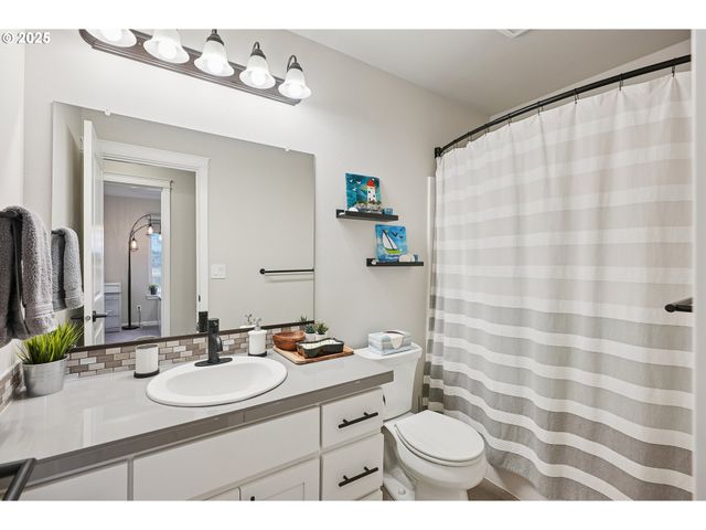 4245 SAGECREST Dr Ne, Albany, OR 97322