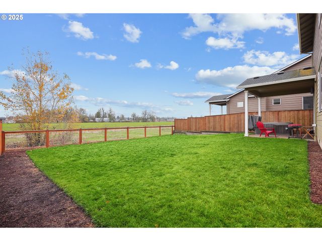 4245 SAGECREST Dr Ne, Albany, OR 97322