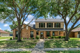 1606 Clarendon Drive, Lewisville, TX 75067