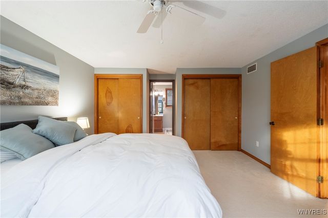 27 Wellington Court North, Amherst, NY 14221