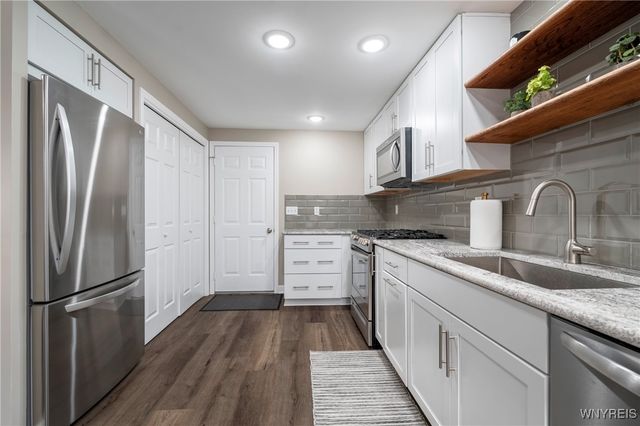 27 Wellington Court North, Amherst, NY 14221