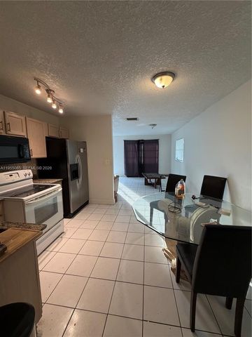 7004 NW 67th Ave, Tamarac, FL 33321