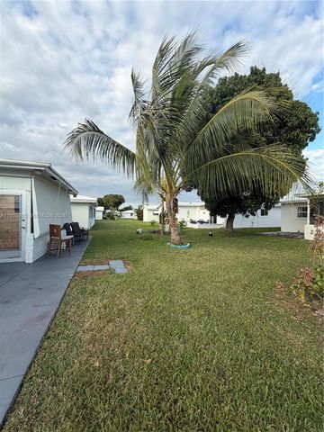 7004 NW 67th Ave, Tamarac, FL 33321