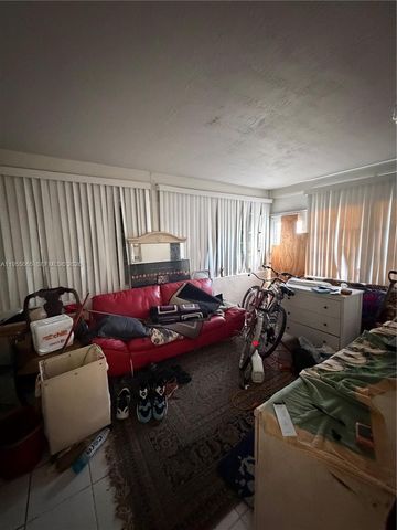 7004 NW 67th Ave, Tamarac, FL 33321