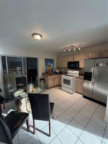 7004 NW 67th Ave, Tamarac, FL 33321