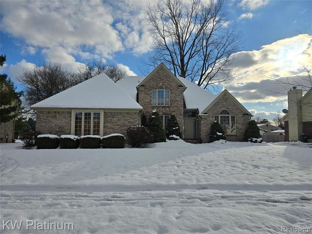 1958 Forest Mead Drive, Sterling Heights, MI 48314