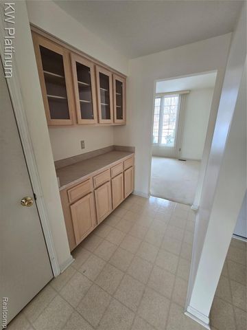 1958 Forest Mead Drive, Sterling Heights, MI 48314