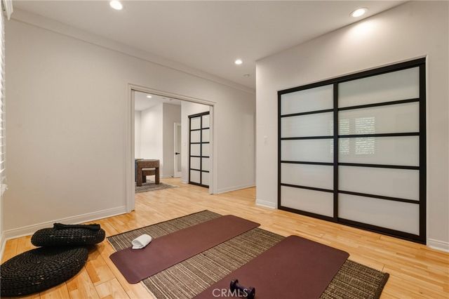 5558 Edgewood Place, Los Angeles, CA 90019