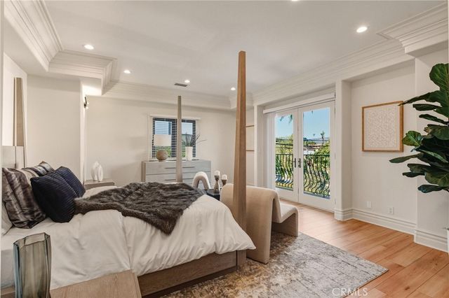 5558 Edgewood Place, Los Angeles, CA 90019