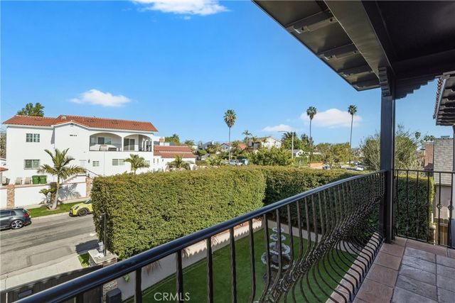 5558 Edgewood Place, Los Angeles, CA 90019