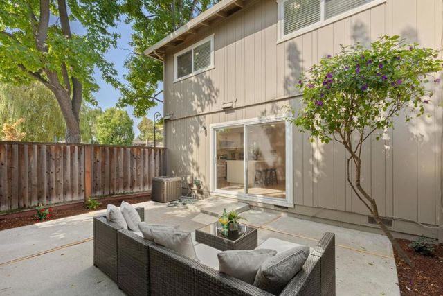 425 Poppy Place, Mountain View, CA 94043