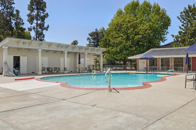 425 Poppy Place, Mountain View, CA 94043