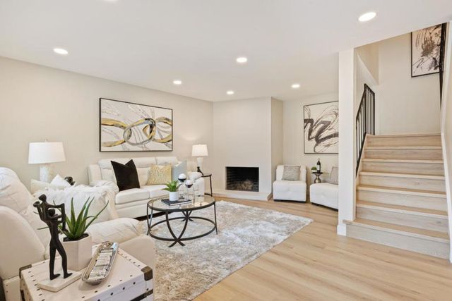 425 Poppy Place, Mountain View, CA 94043