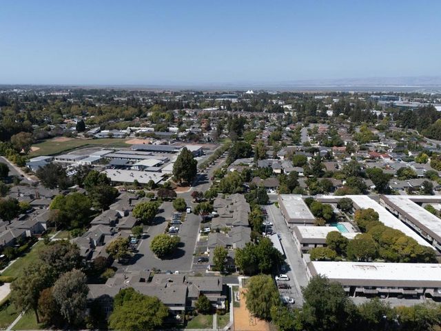 425 Poppy Place, Mountain View, CA 94043