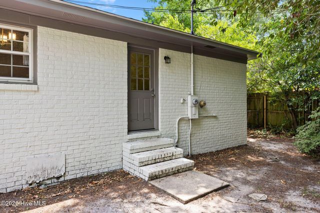 110 Jeb Stuart Drive, Wilmington, NC 28412