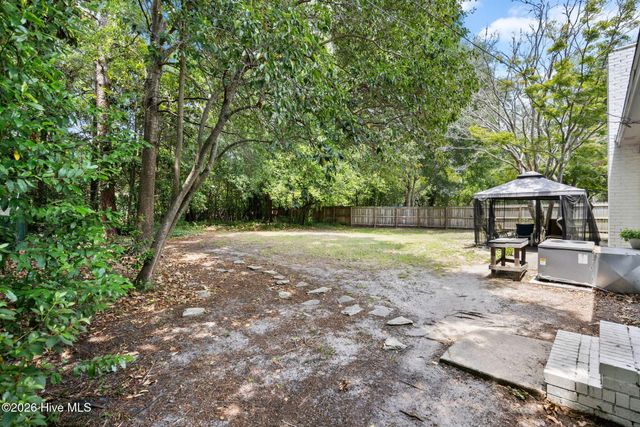 110 Jeb Stuart Drive, Wilmington, NC 28412
