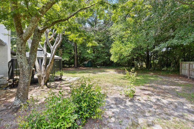 110 Jeb Stuart Drive, Wilmington, NC 28412