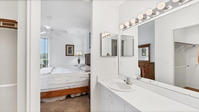 9610 CLUB SOUTH CIRCLE 4106, Sarasota, FL 34238