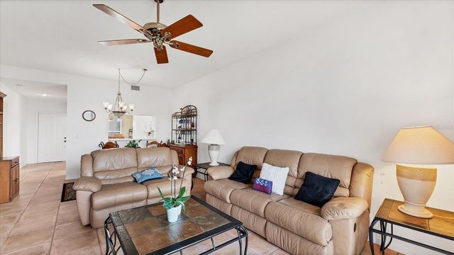 9610 CLUB SOUTH CIRCLE 4106, Sarasota, FL 34238