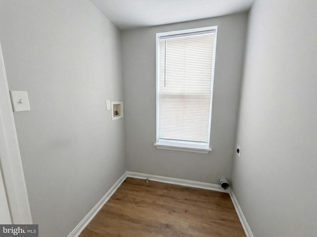 411 N CHESTER ST, Baltimore, MD 21231