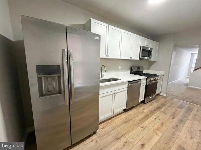 411 N CHESTER ST, Baltimore, MD 21231