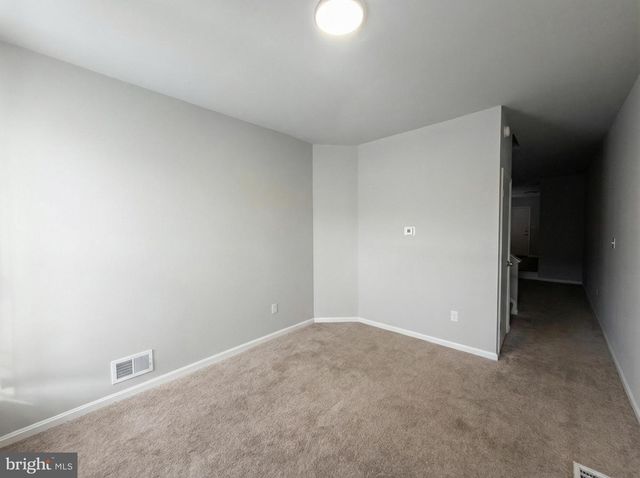 411 N CHESTER ST, Baltimore, MD 21231