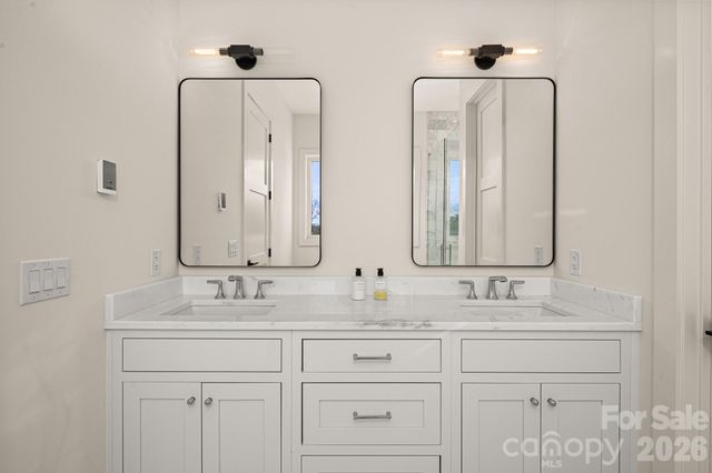 133 Golden Pasture Drive, Fletcher, NC 28732