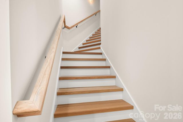 133 Golden Pasture Drive, Fletcher, NC 28732