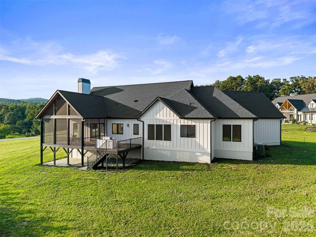 133 Golden Pasture Drive, Fletcher, NC 28732