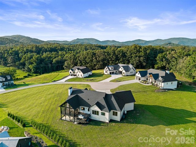133 Golden Pasture Drive, Fletcher, NC 28732