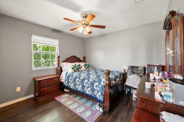 8057 Wilson Ranch Road, Barry, TX 75102