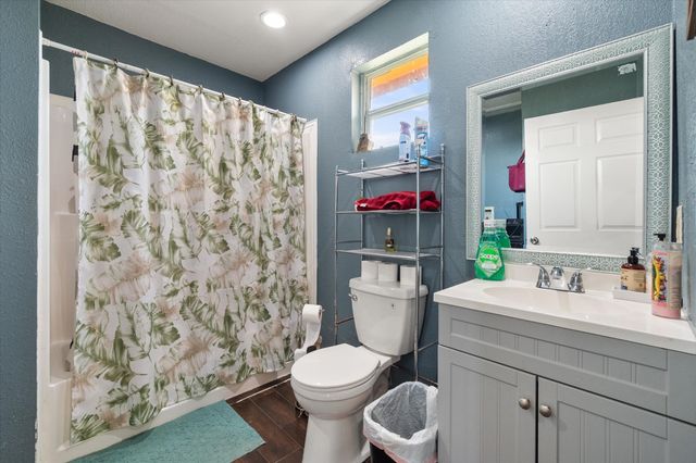 8057 Wilson Ranch Road, Barry, TX 75102