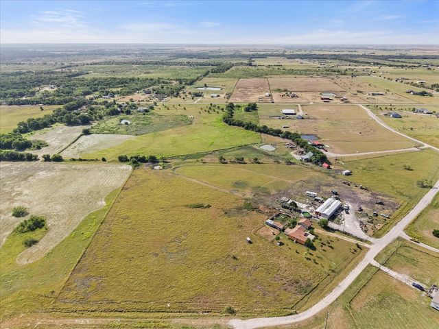 8057 Wilson Ranch Road, Barry, TX 75102