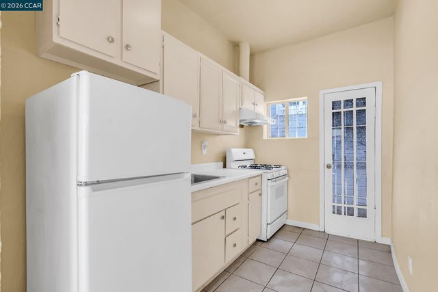 2150 35Th Ave, Oakland, CA 94601