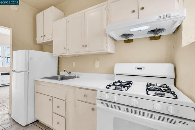 2150 35Th Ave, Oakland, CA 94601