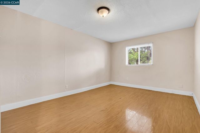 2150 35Th Ave, Oakland, CA 94601