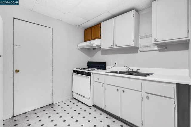 2150 35Th Ave, Oakland, CA 94601