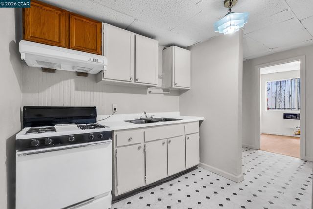 2150 35Th Ave, Oakland, CA 94601