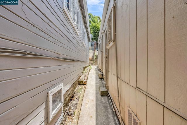 2150 35Th Ave, Oakland, CA 94601