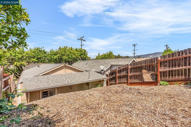 2150 35Th Ave, Oakland, CA 94601