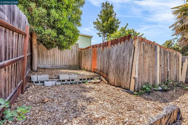 2150 35Th Ave, Oakland, CA 94601