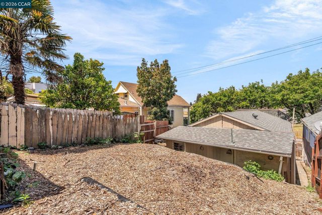 2150 35Th Ave, Oakland, CA 94601