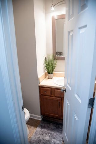 449 Vailview Dr, Nashville, TN 37207