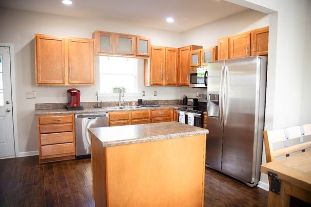 449 Vailview Dr, Nashville, TN 37207